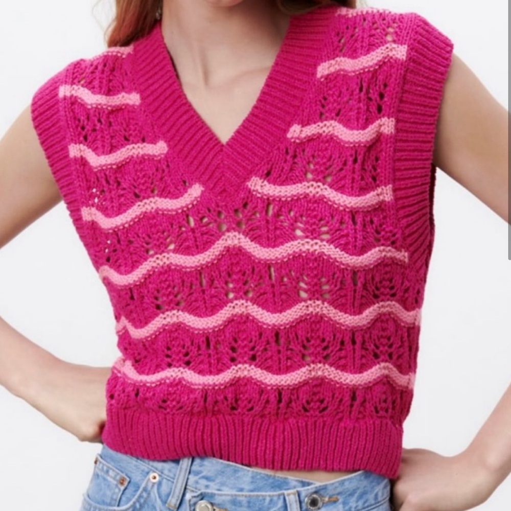 Zara pink and fuchsia scalloped cotton blend women’s knit vest size small